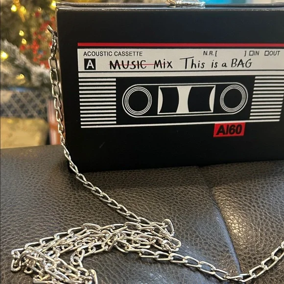 Retro Cassette Tape Novelty Bag - Black NWT - Picture 3 of 5